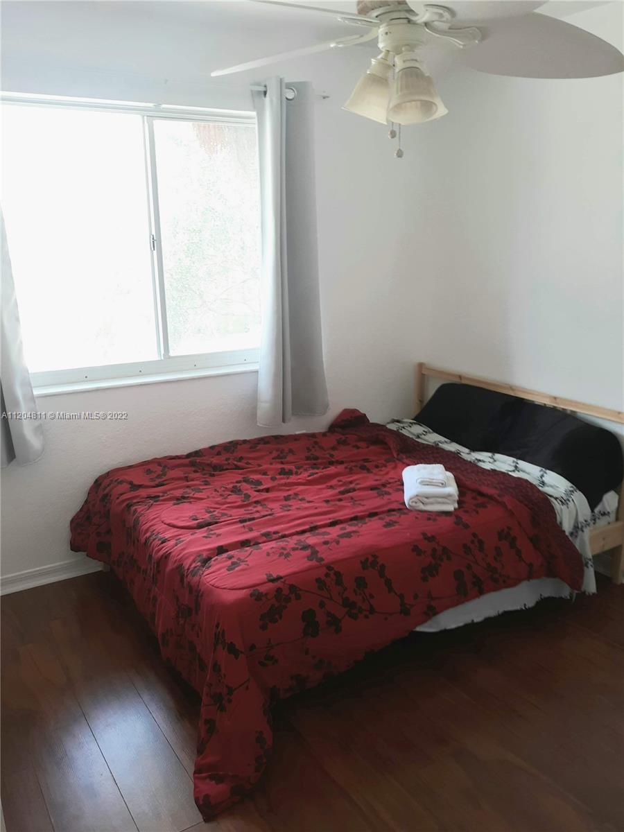 WASHINGTON COURT VILLAS - Residential Lease