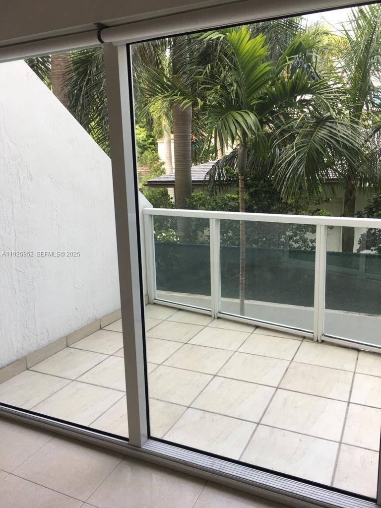 LOFTS ON BRICKELL II COND - Residential