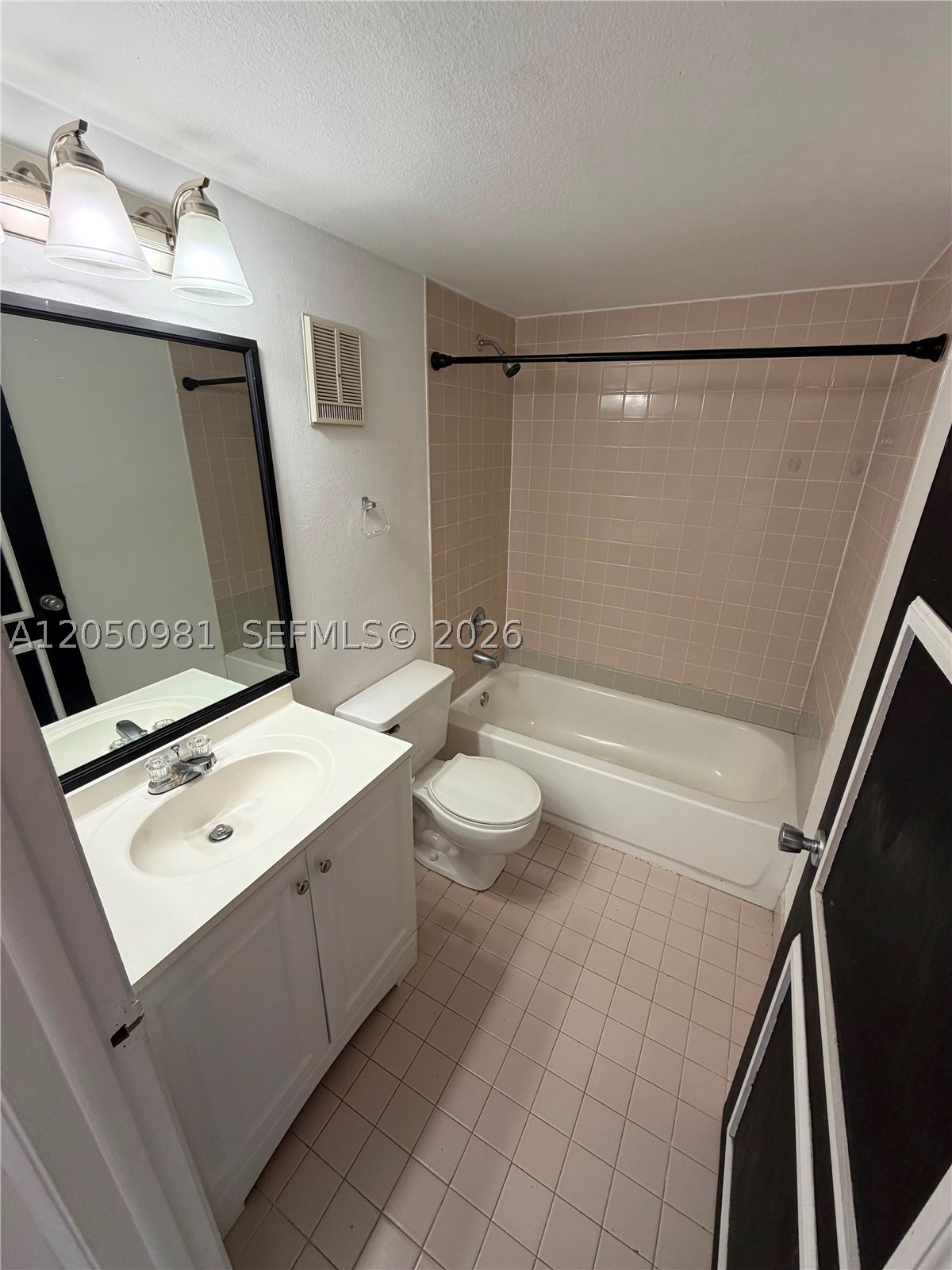 SAGA BAY GARDENS CONDO - Residential Lease