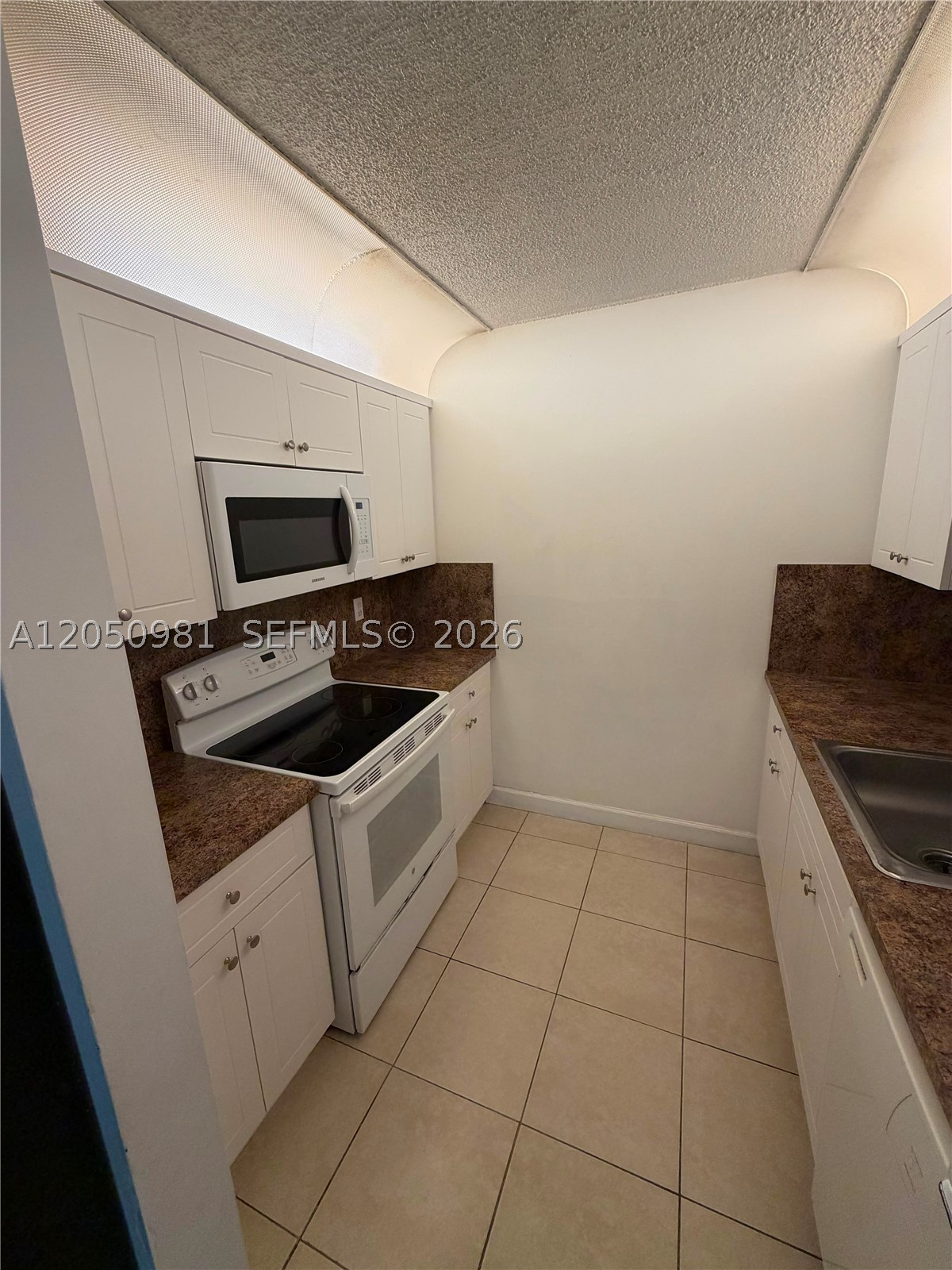 SAGA BAY GARDENS CONDO - Residential Lease