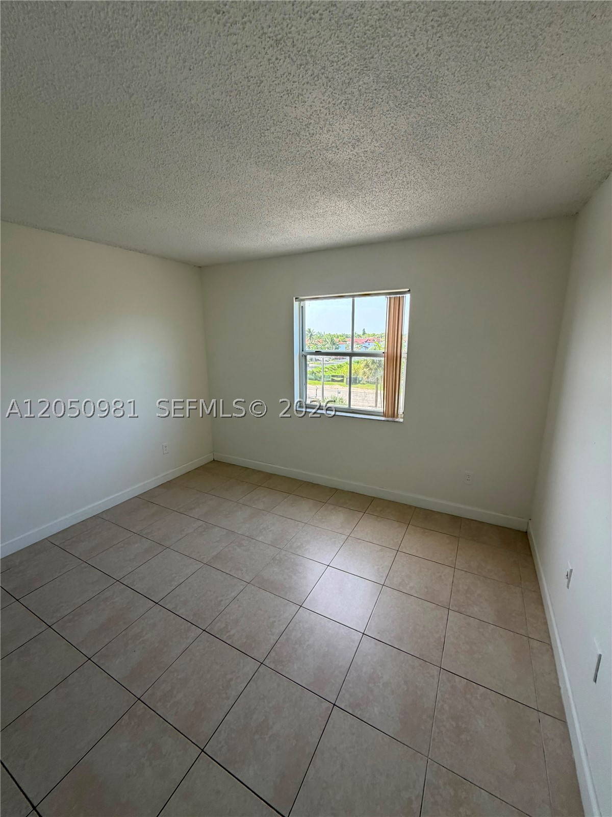 SAGA BAY GARDENS CONDO - Residential Lease