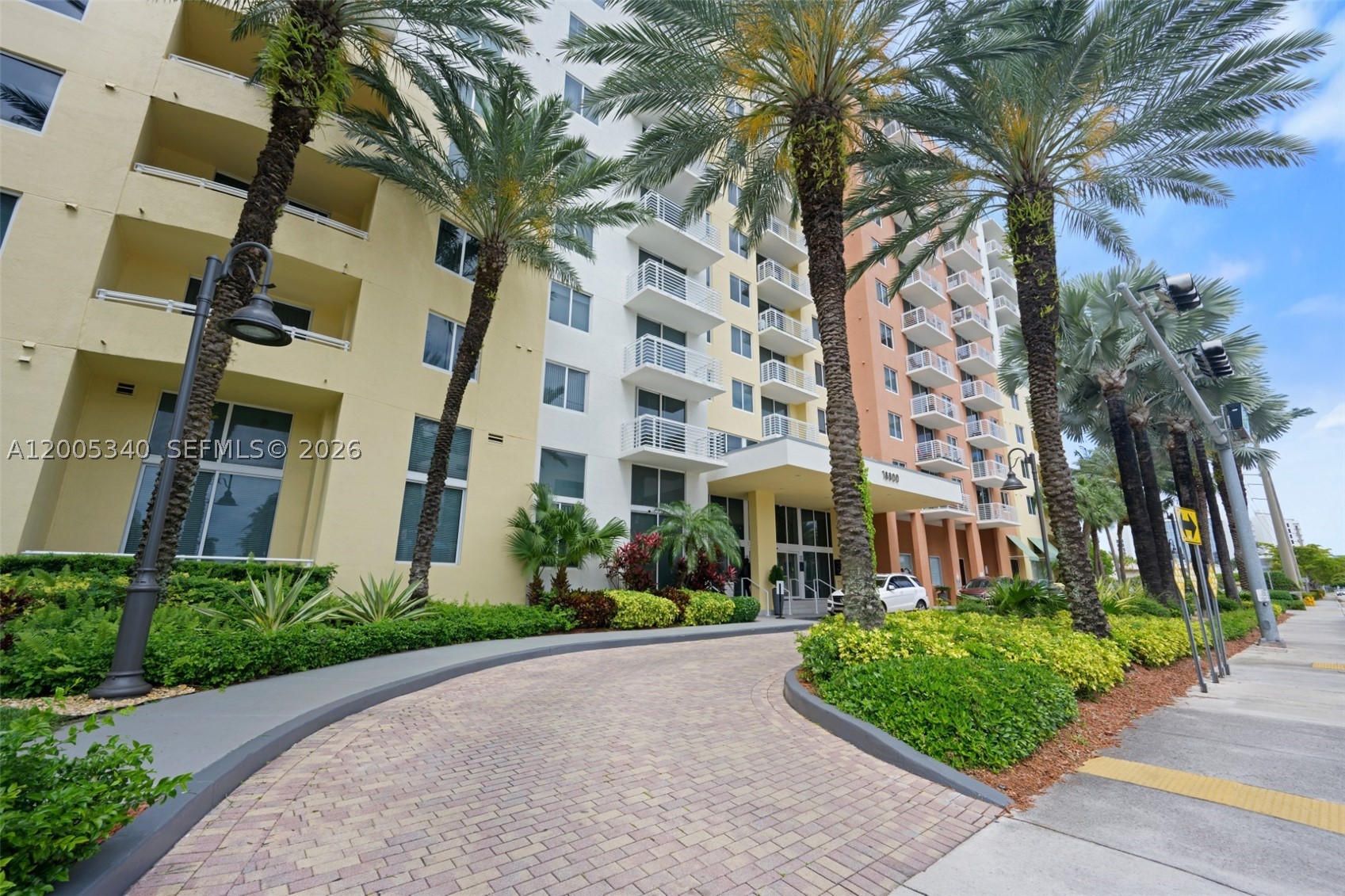 VENTURE AT AVENTURA EAST - Residential