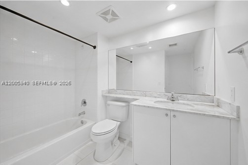 VENTURE AT AVENTURA EAST - Residential