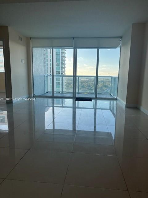 TERRAZAS RIVERPARK VILLAG - Residential