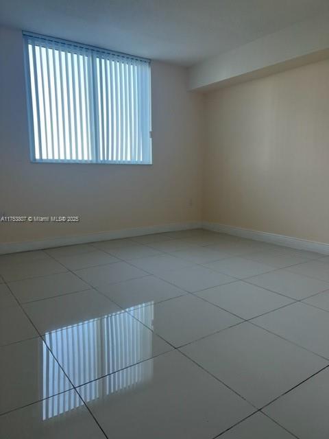 TERRAZAS RIVERPARK VILLAG - Residential