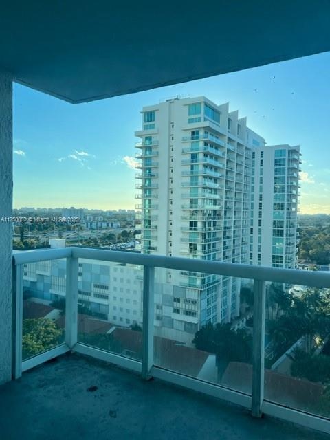 TERRAZAS RIVERPARK VILLAG - Residential