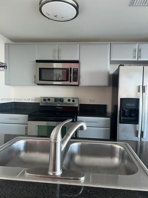 TERRAZAS RIVERPARK VILLAG - Residential