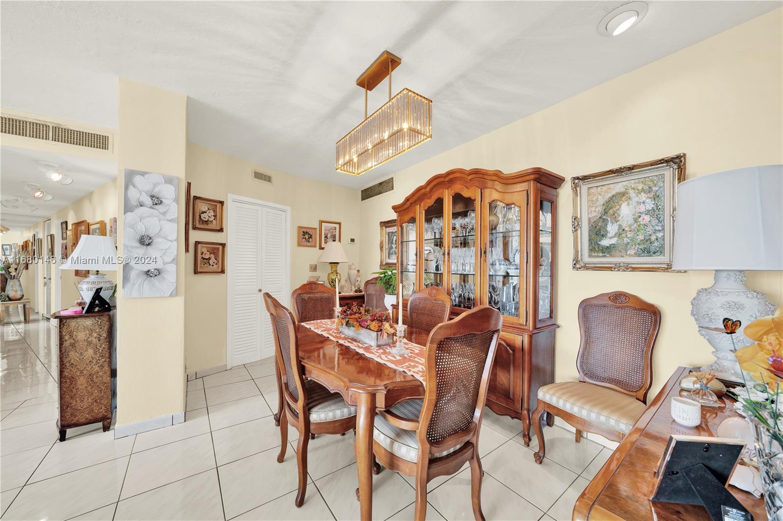 BRICKELL TOWNHOUSE CONDO - Residential