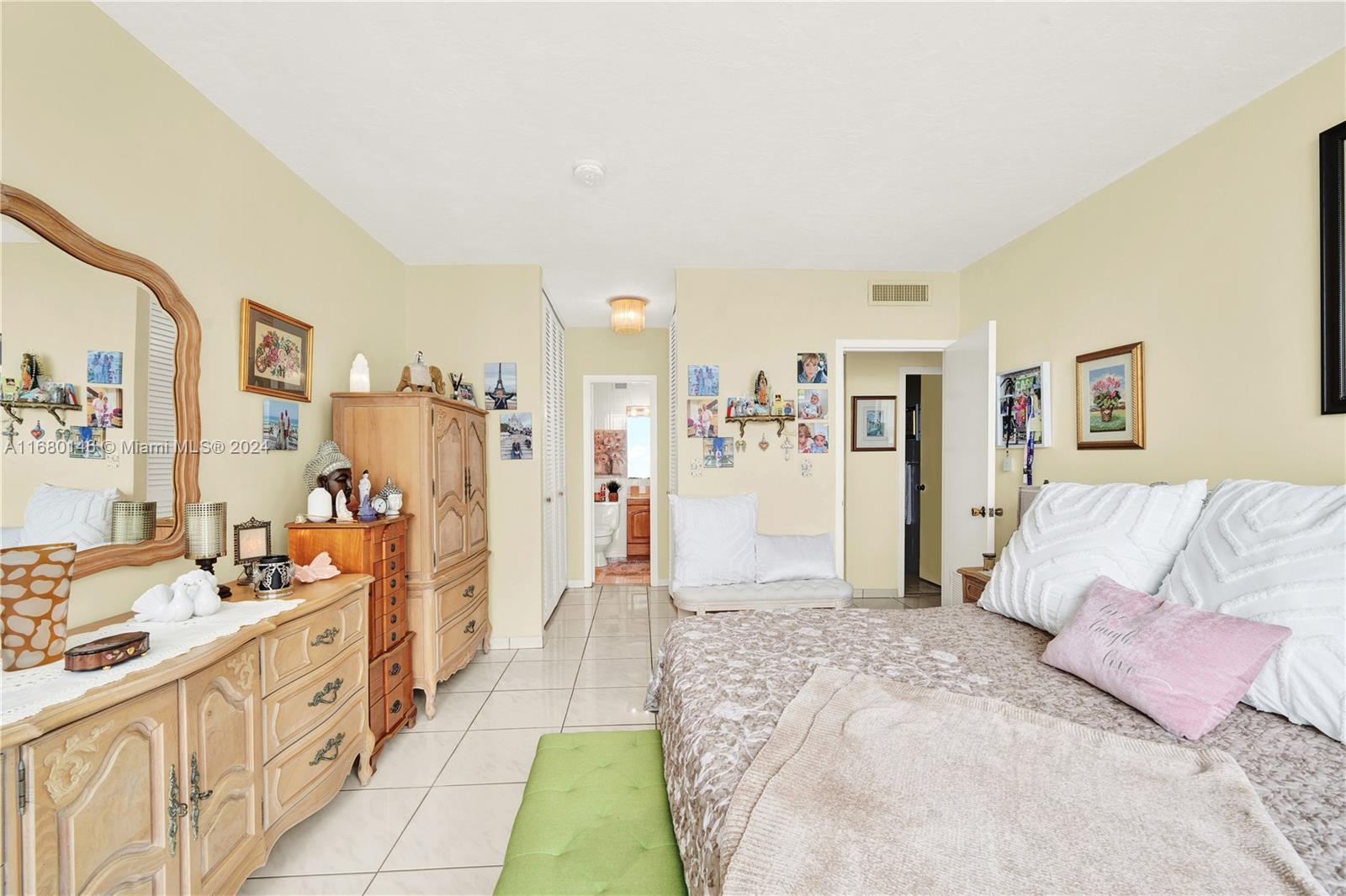 BRICKELL TOWNHOUSE CONDO - Residential