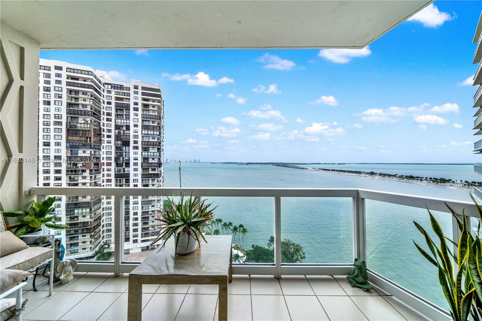 BRICKELL TOWNHOUSE CONDO - Residential