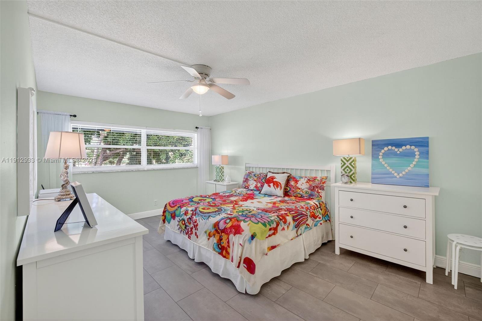 ORIOLE GOLF & TENNIS CLUB - Residential