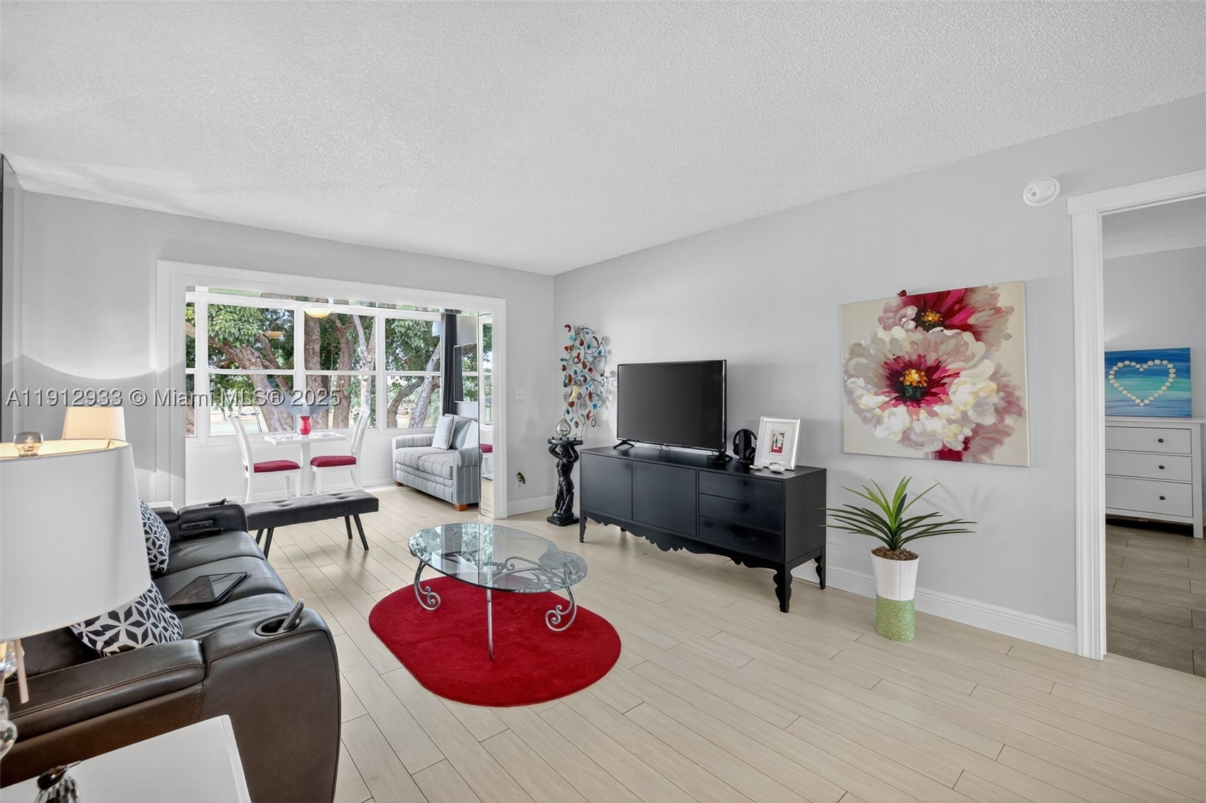 ORIOLE GOLF & TENNIS CLUB - Residential