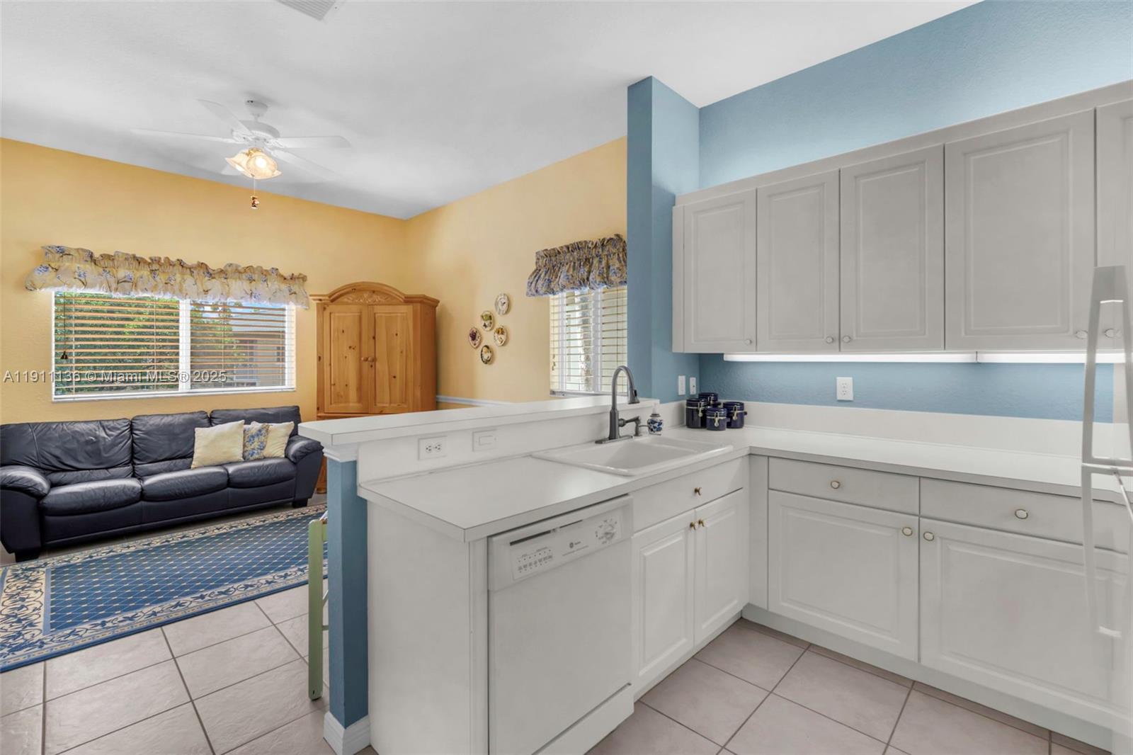 EXETER CONDOMINIUM - Residential