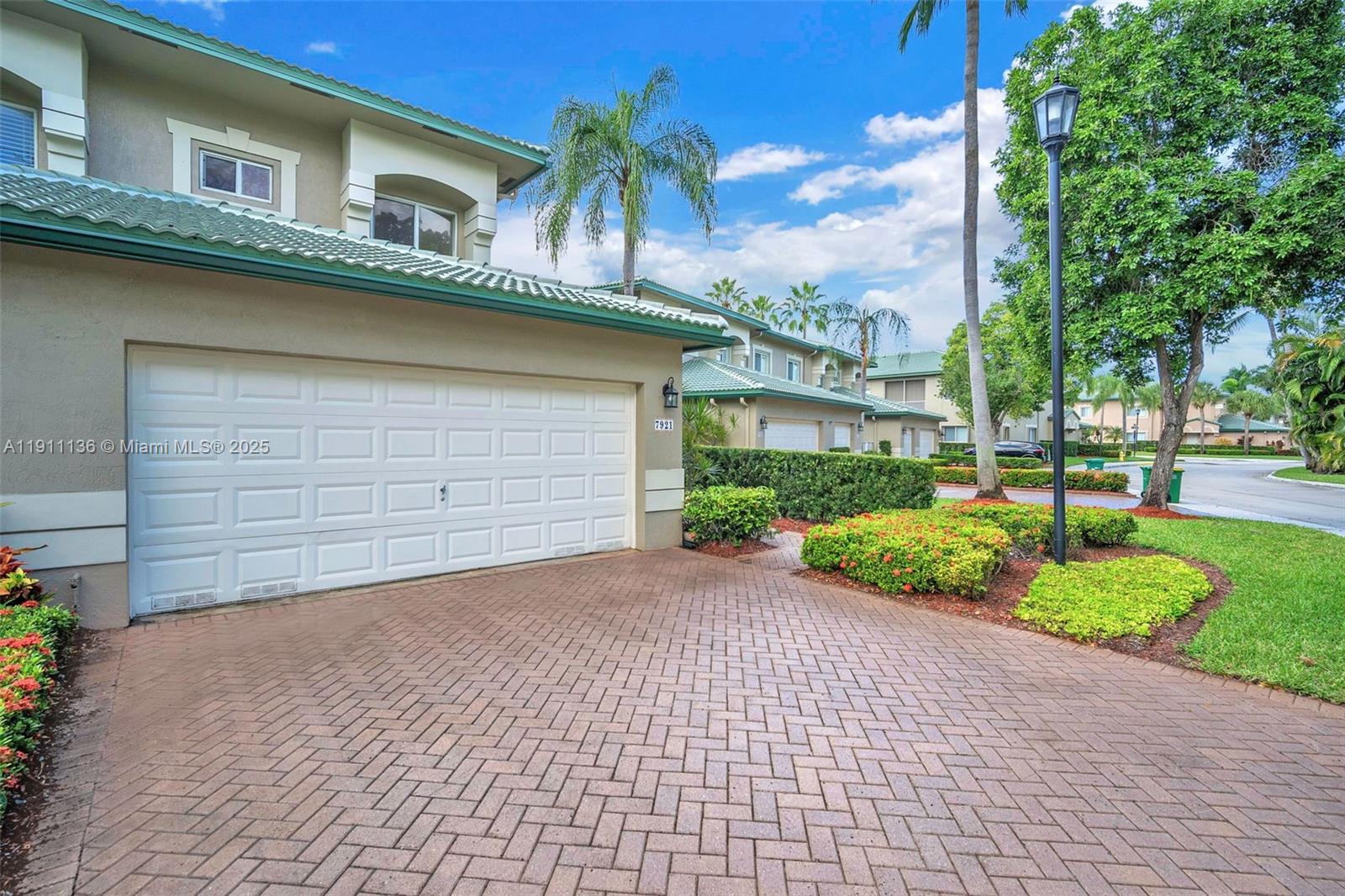 EXETER CONDOMINIUM - Residential