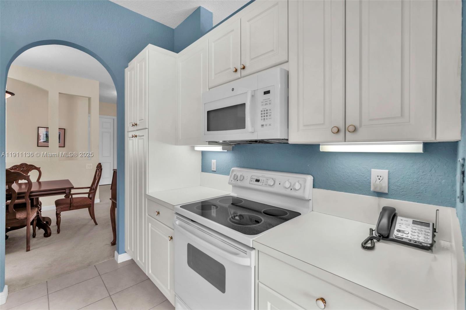 EXETER CONDOMINIUM - Residential