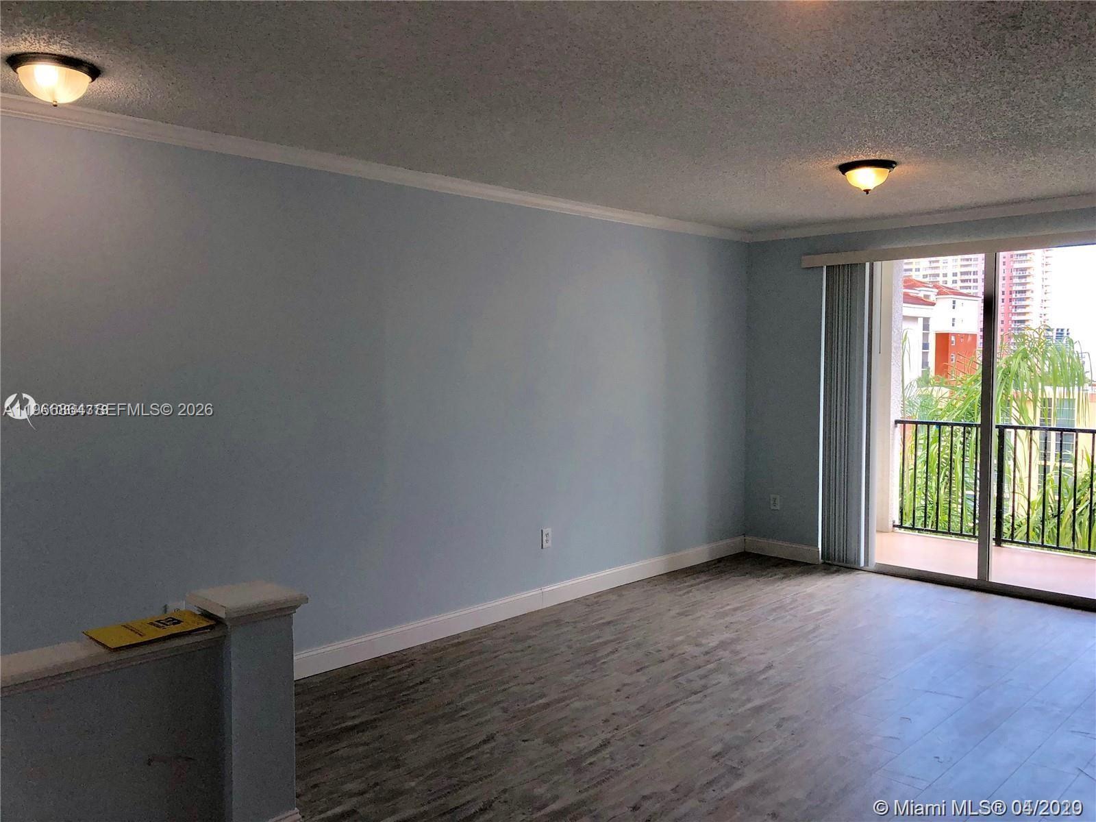 PORTO BELLAGIO CONDO - Residential