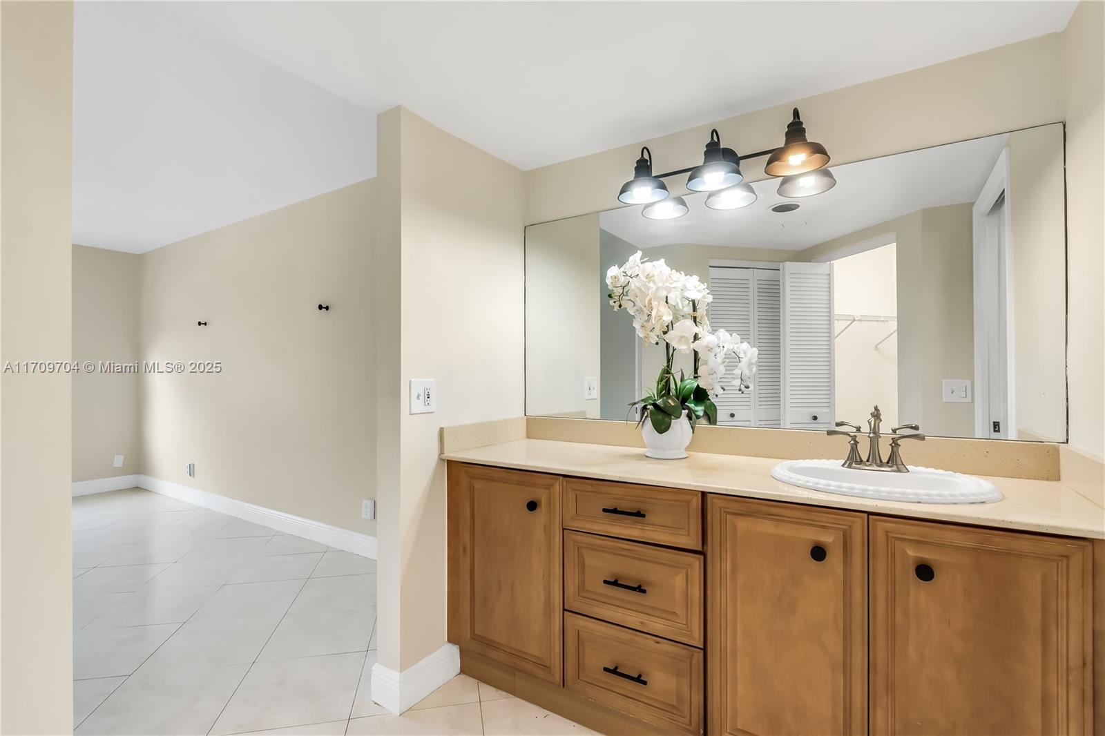 BUCKINGHAM EAST AT CENTUR - Residential