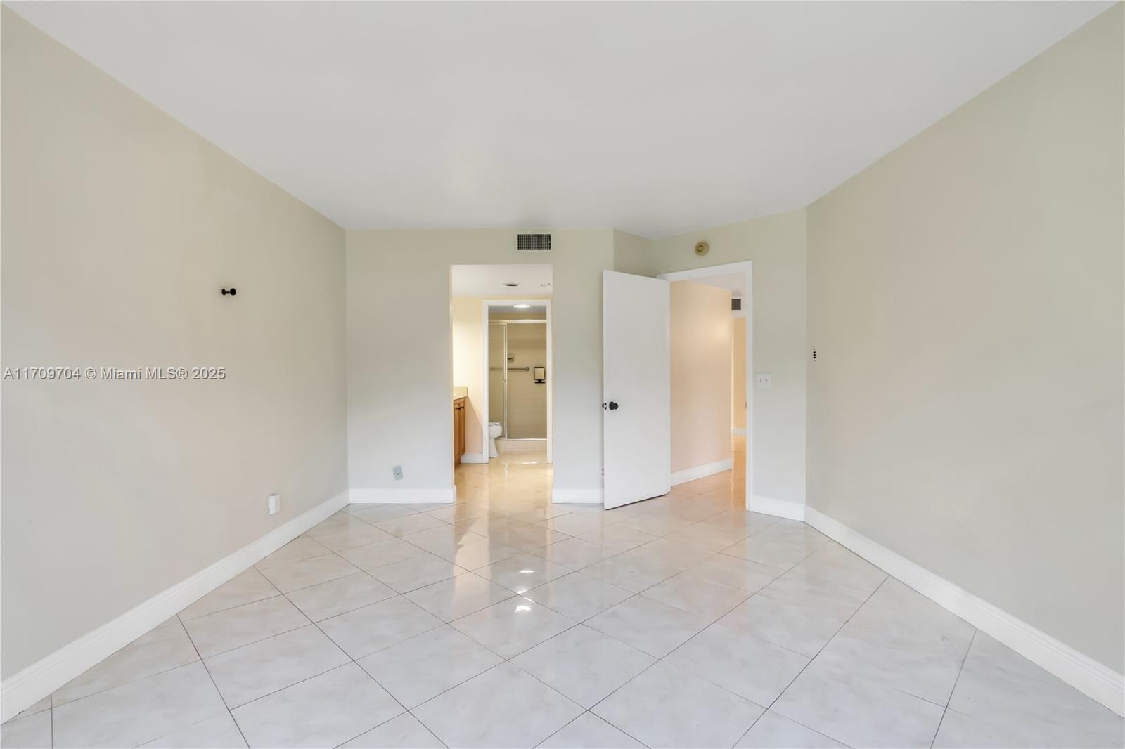 BUCKINGHAM EAST AT CENTUR - Residential