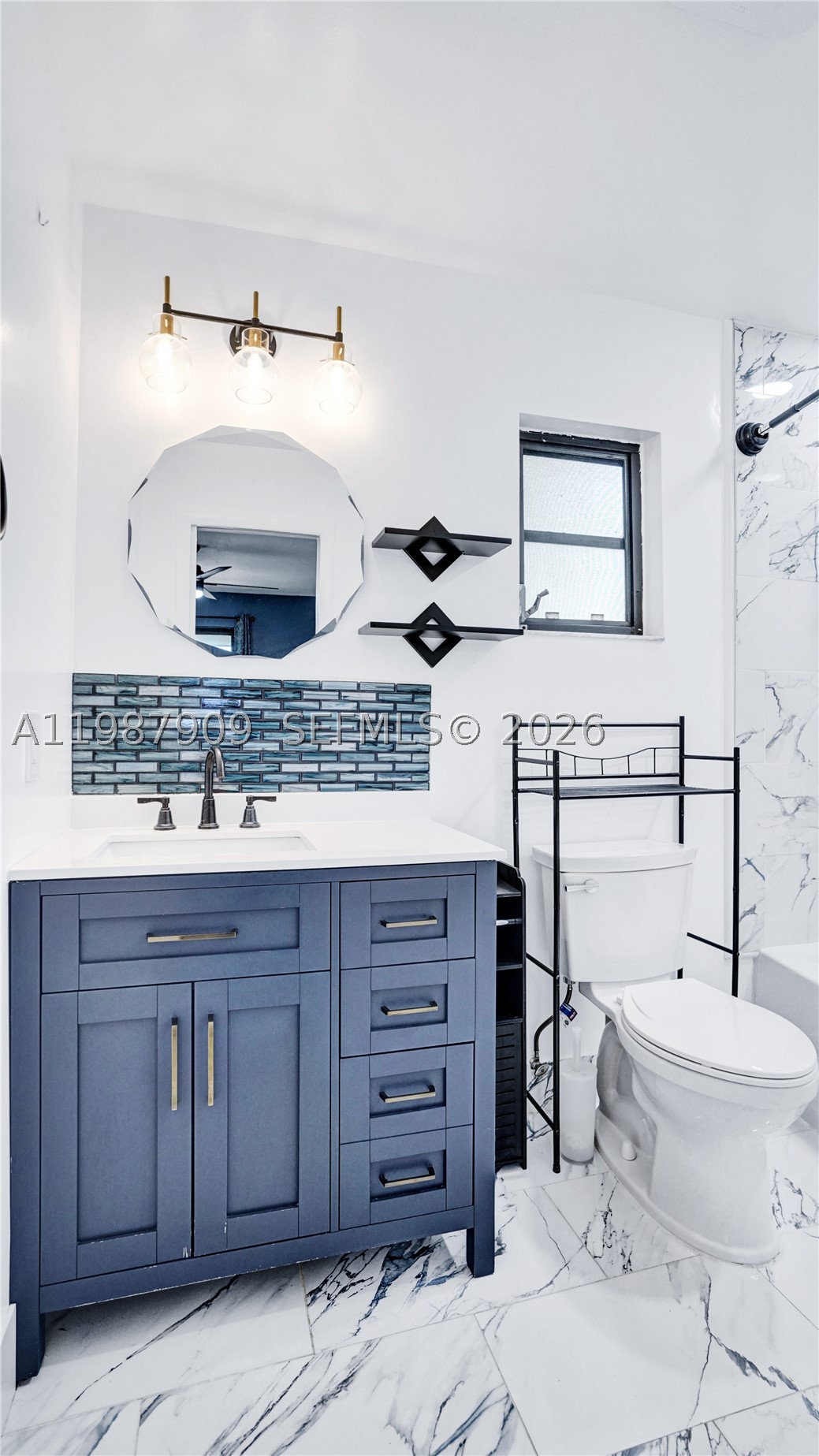 BREEZY MANOR AMENDED - Residential