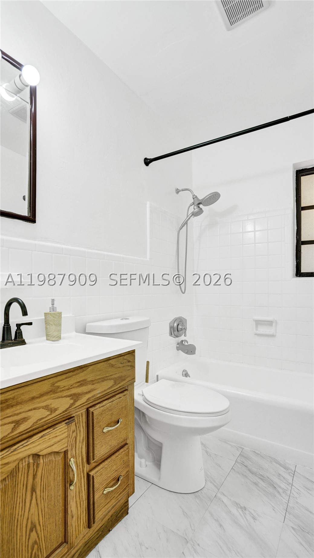 BREEZY MANOR AMENDED - Residential