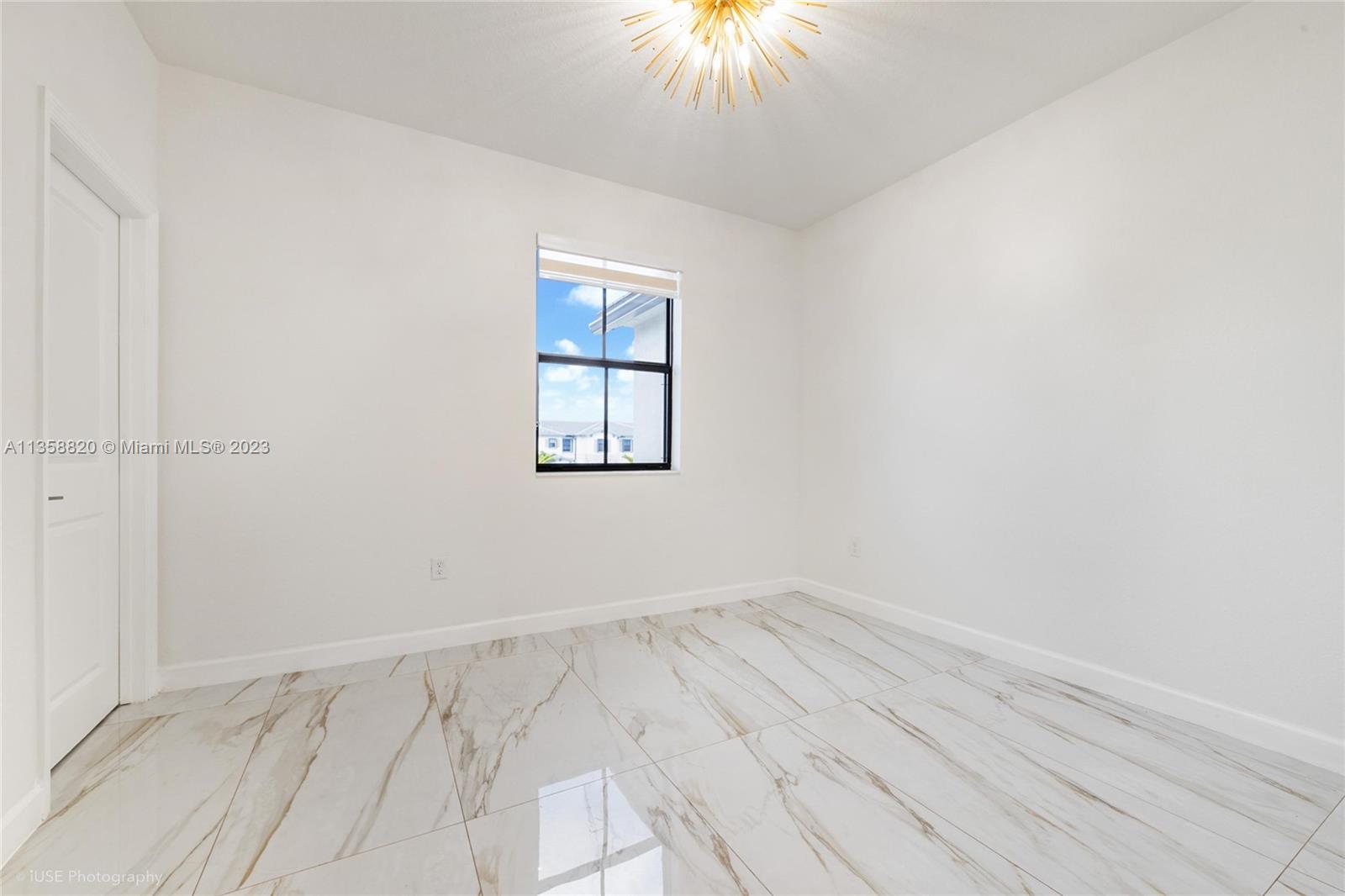 PINE ISLE - Residential Lease
