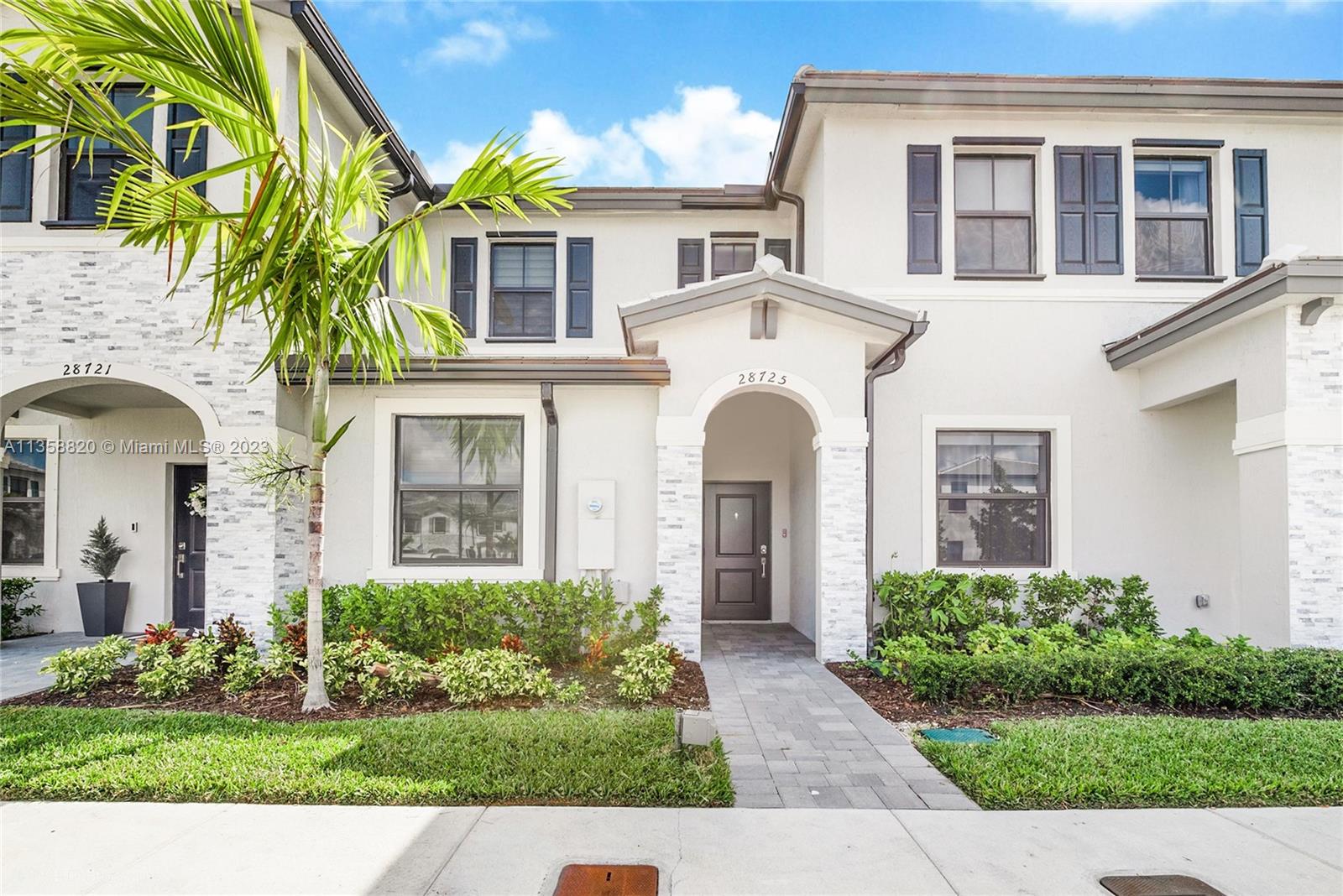 PINE ISLE - Residential Lease