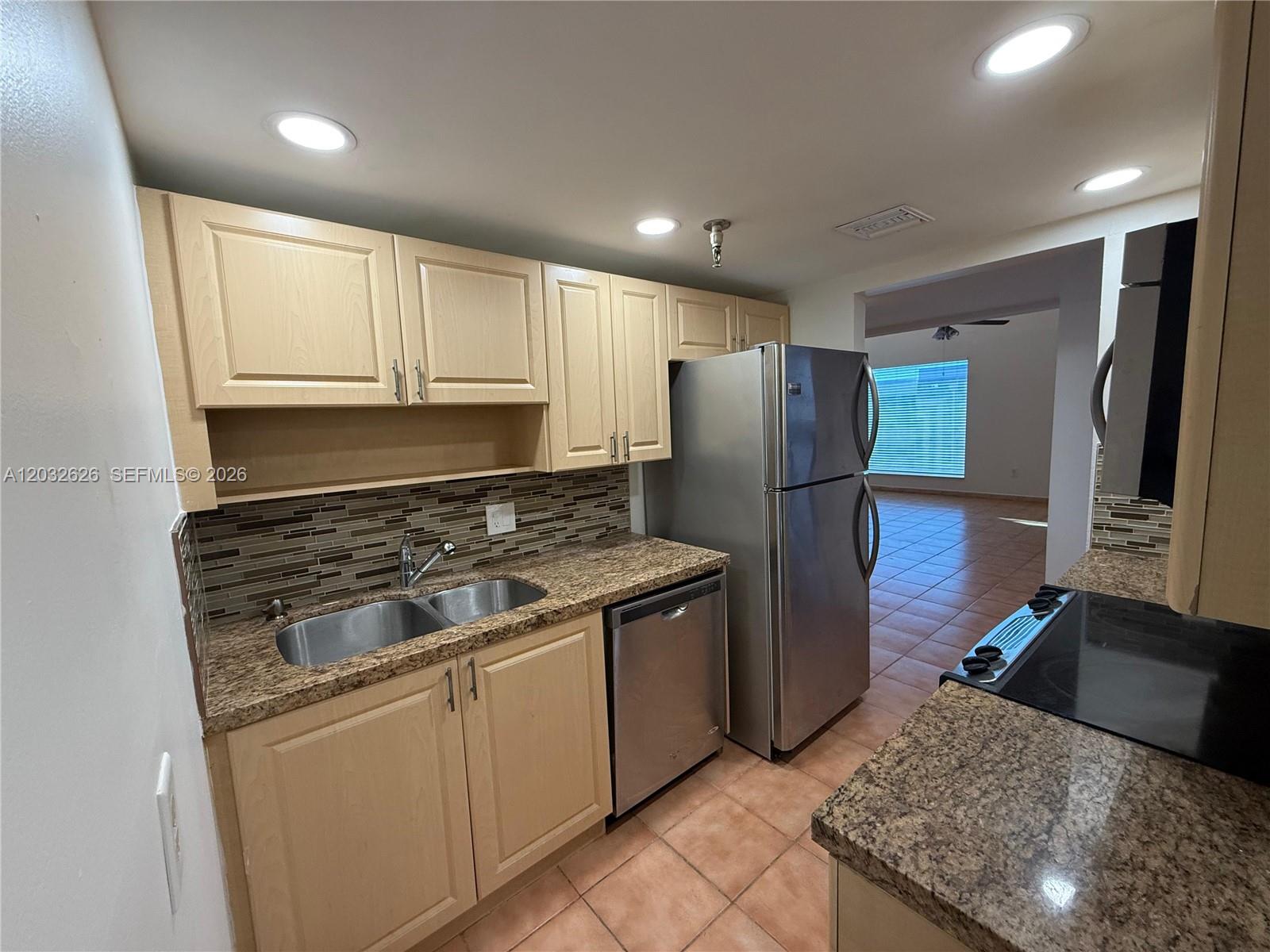 THE PRADO CONDO - Residential