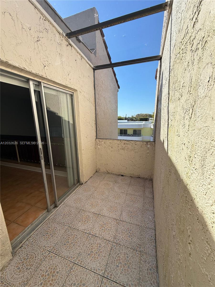 THE PRADO CONDO - Residential