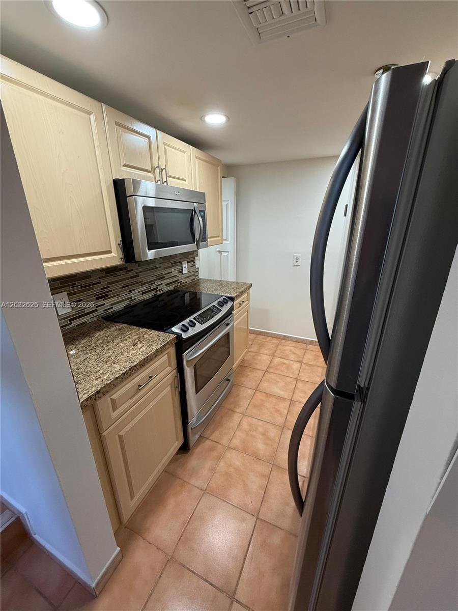 THE PRADO CONDO - Residential