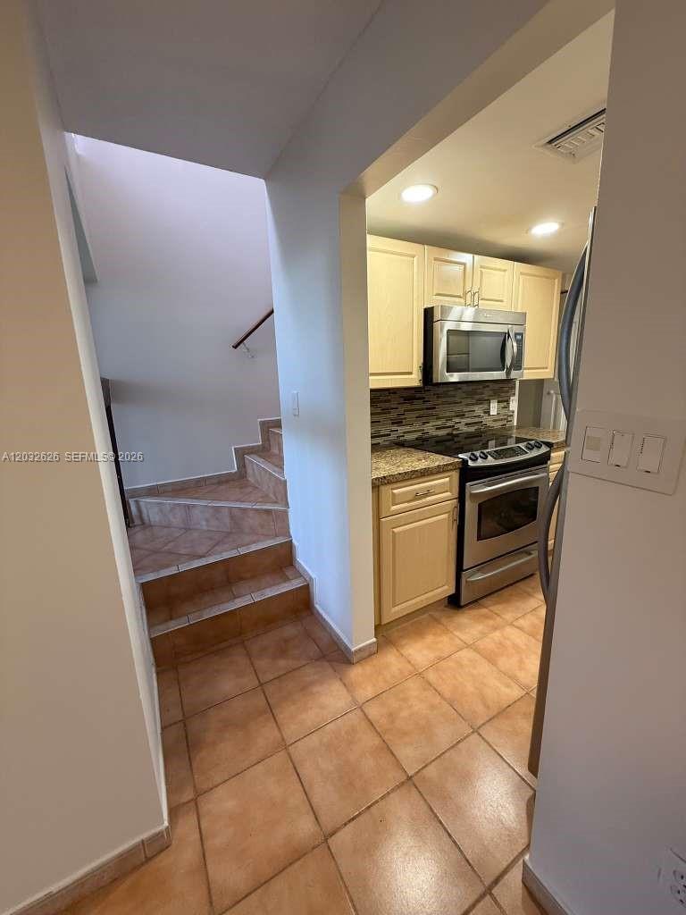 THE PRADO CONDO - Residential