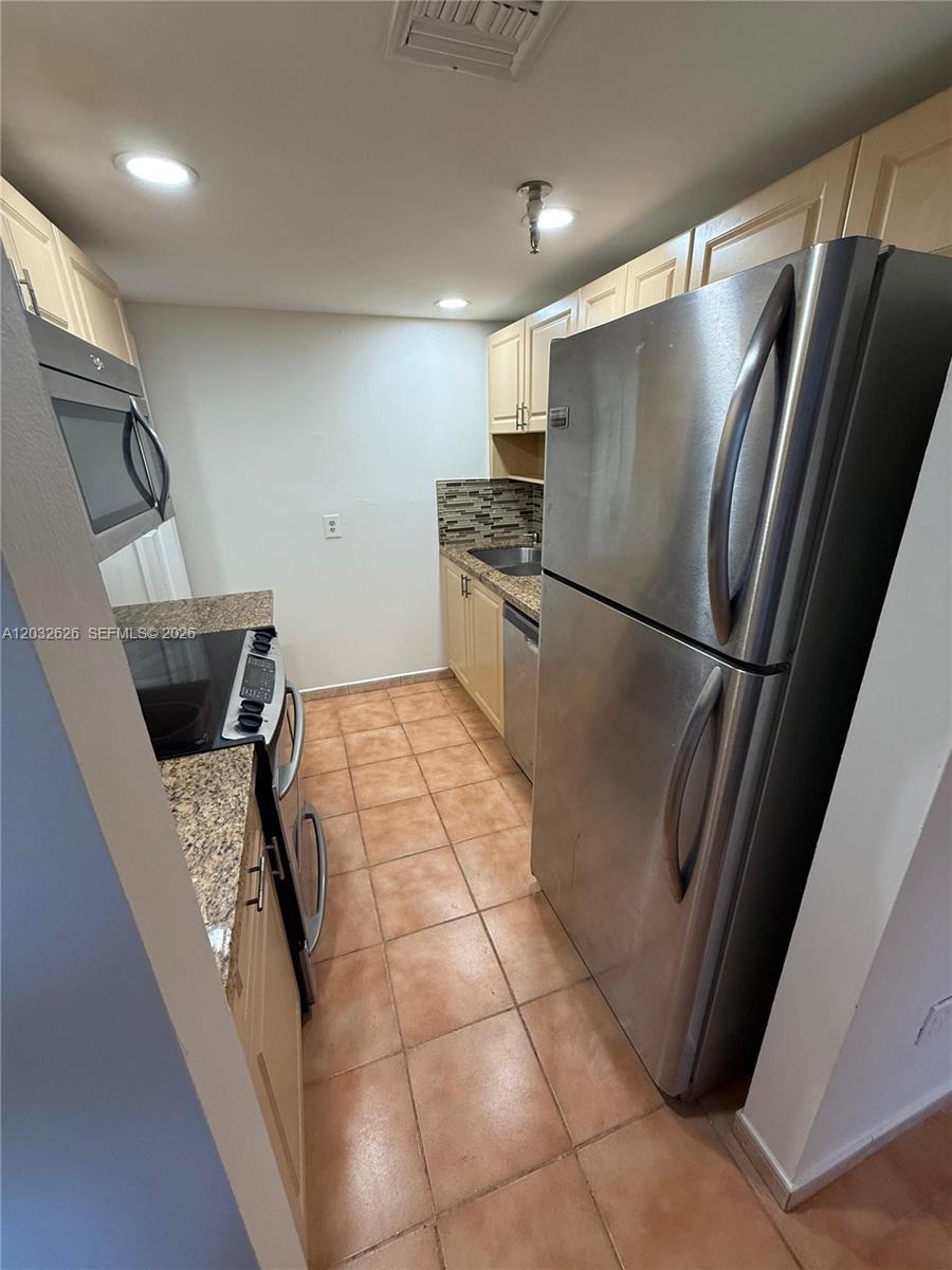 THE PRADO CONDO - Residential