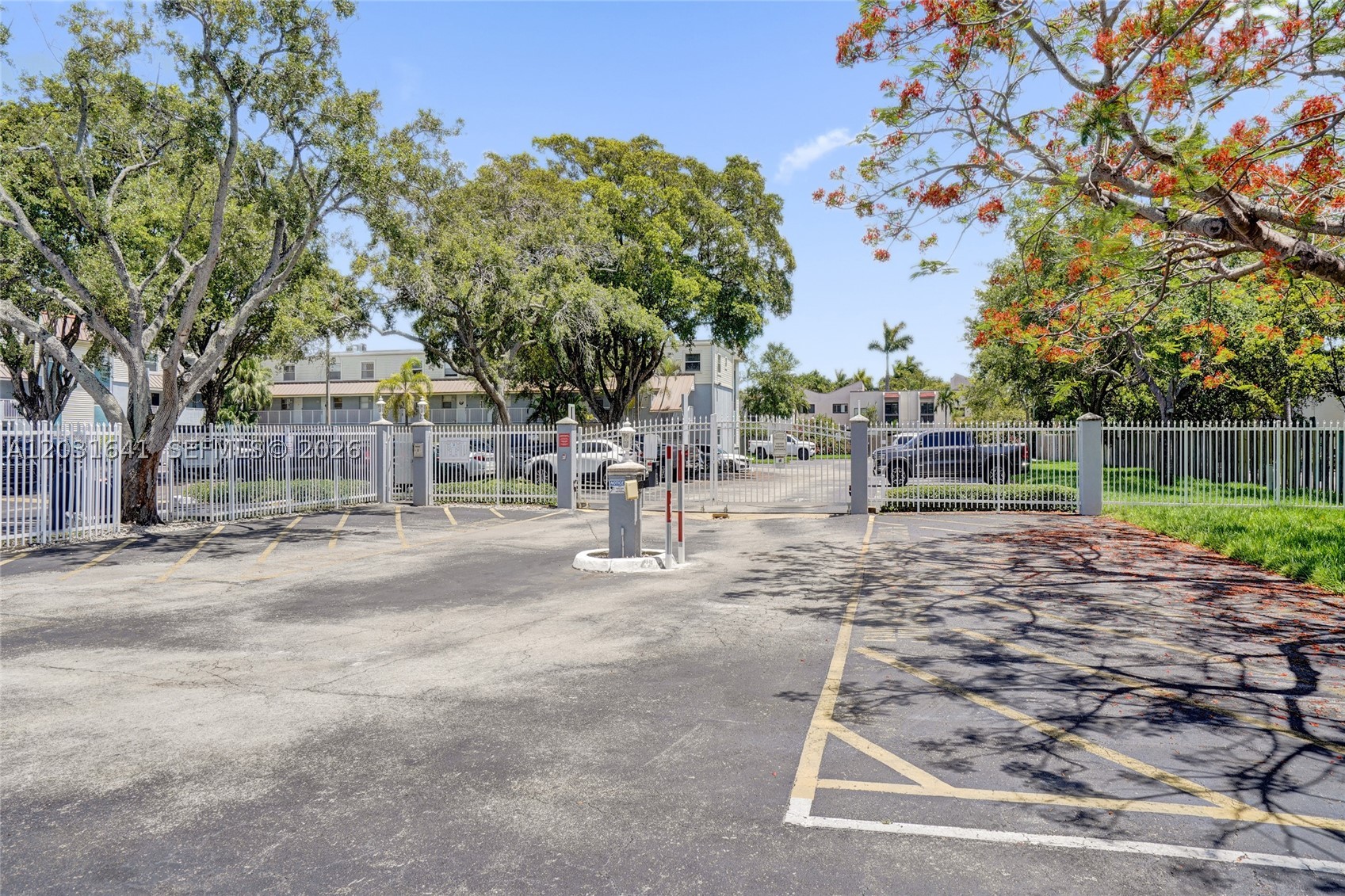 SUNWOOD CONDO - Residential