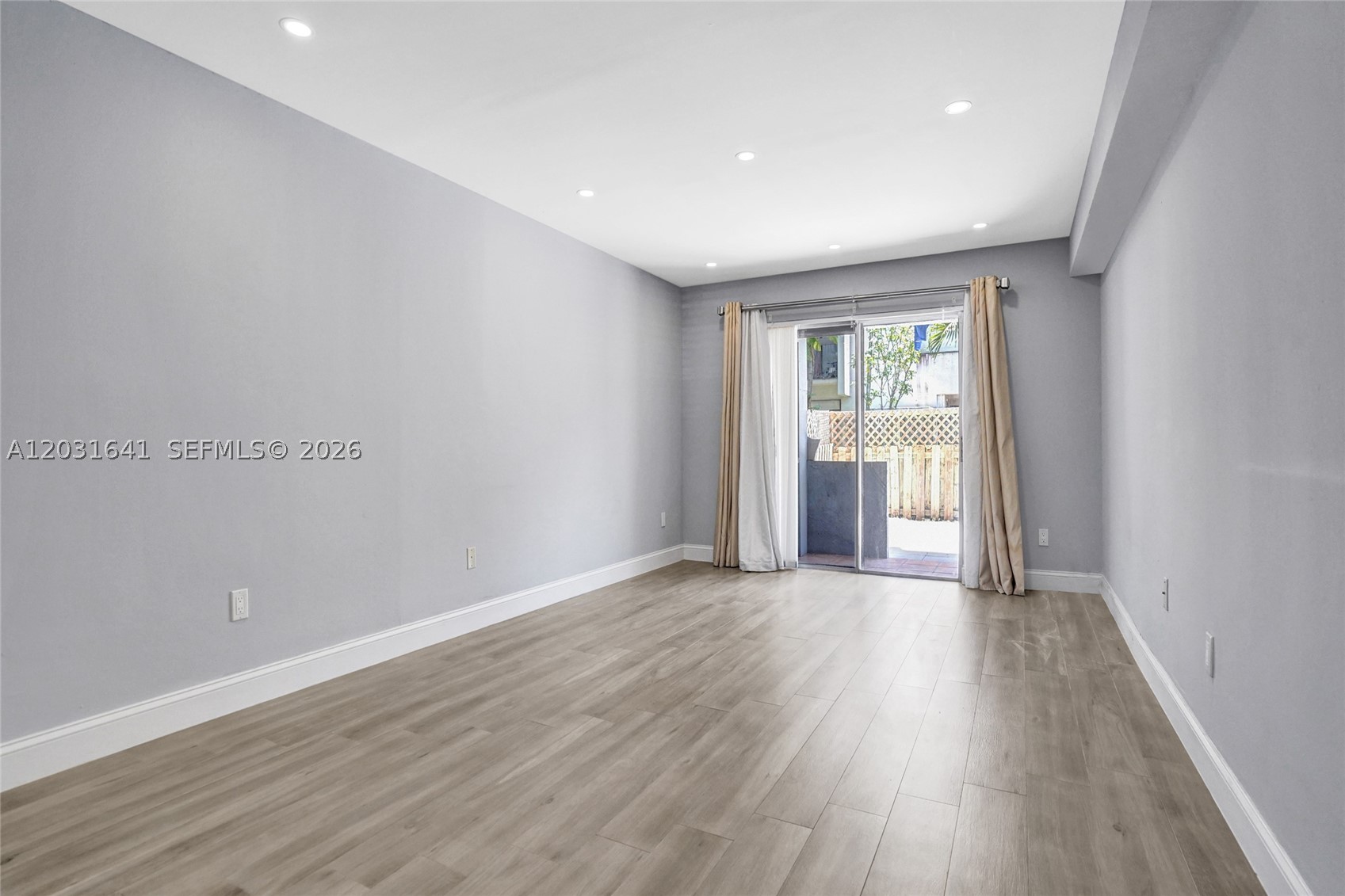 SUNWOOD CONDO - Residential