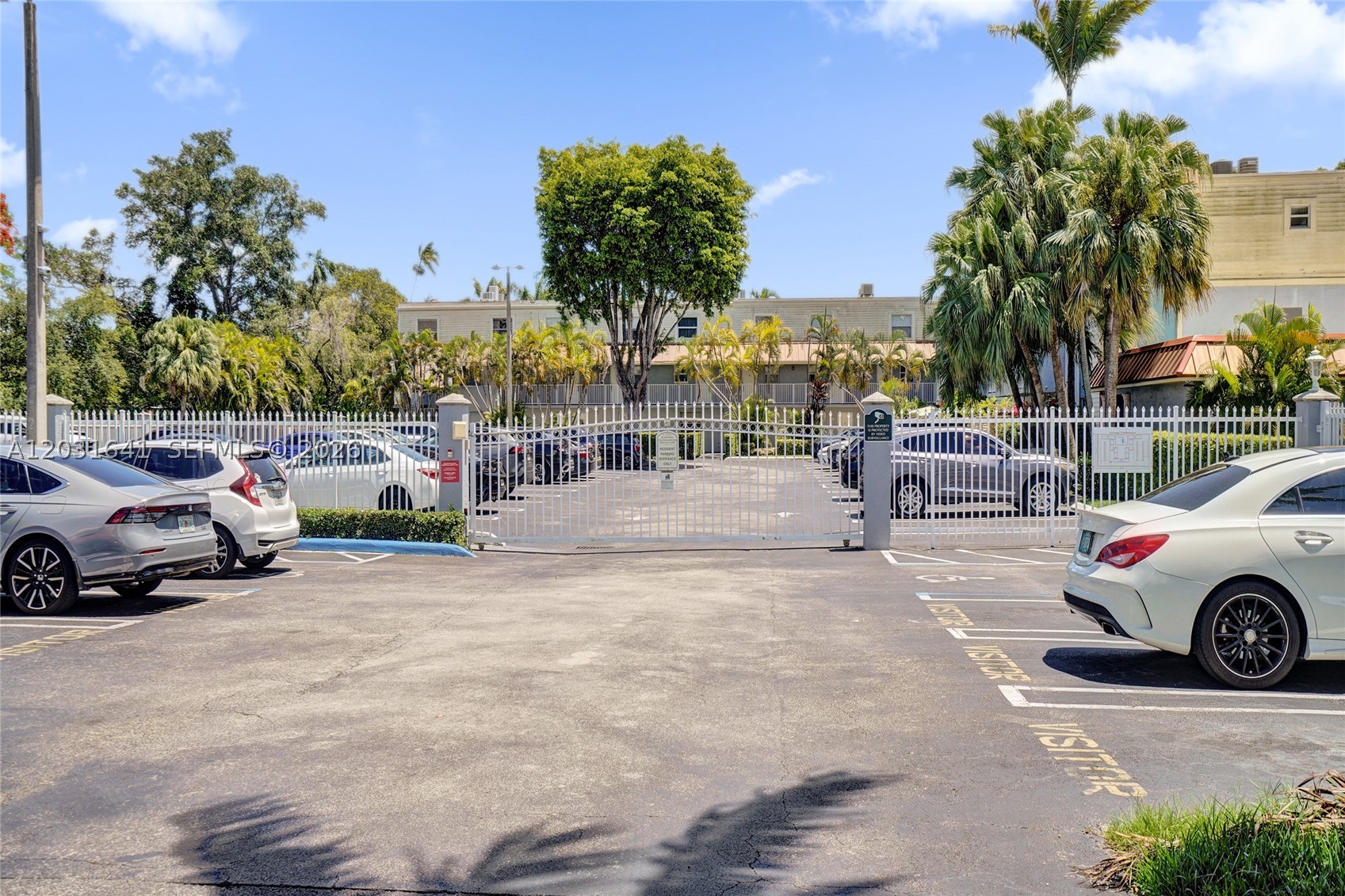 SUNWOOD CONDO - Residential