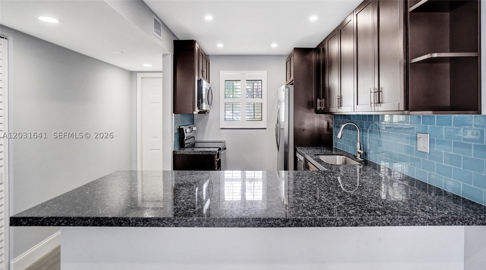 SUNWOOD CONDO - Residential