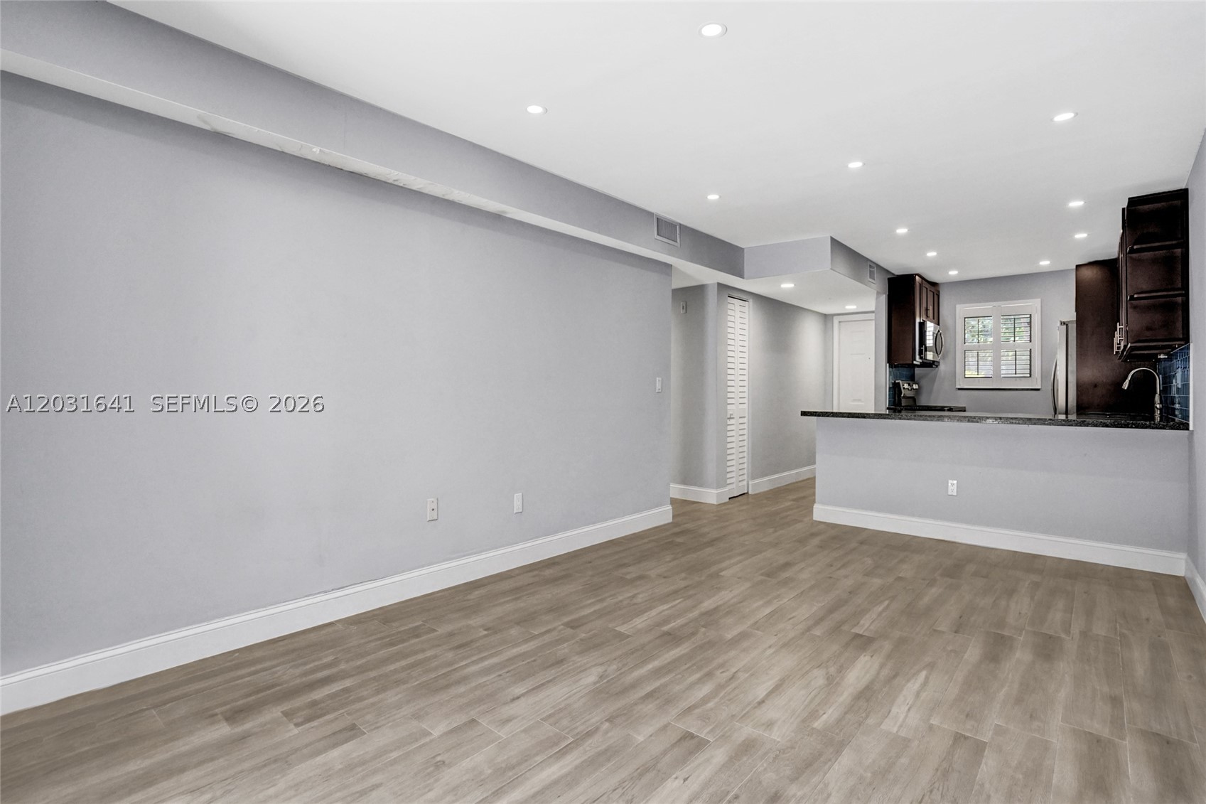 SUNWOOD CONDO - Residential