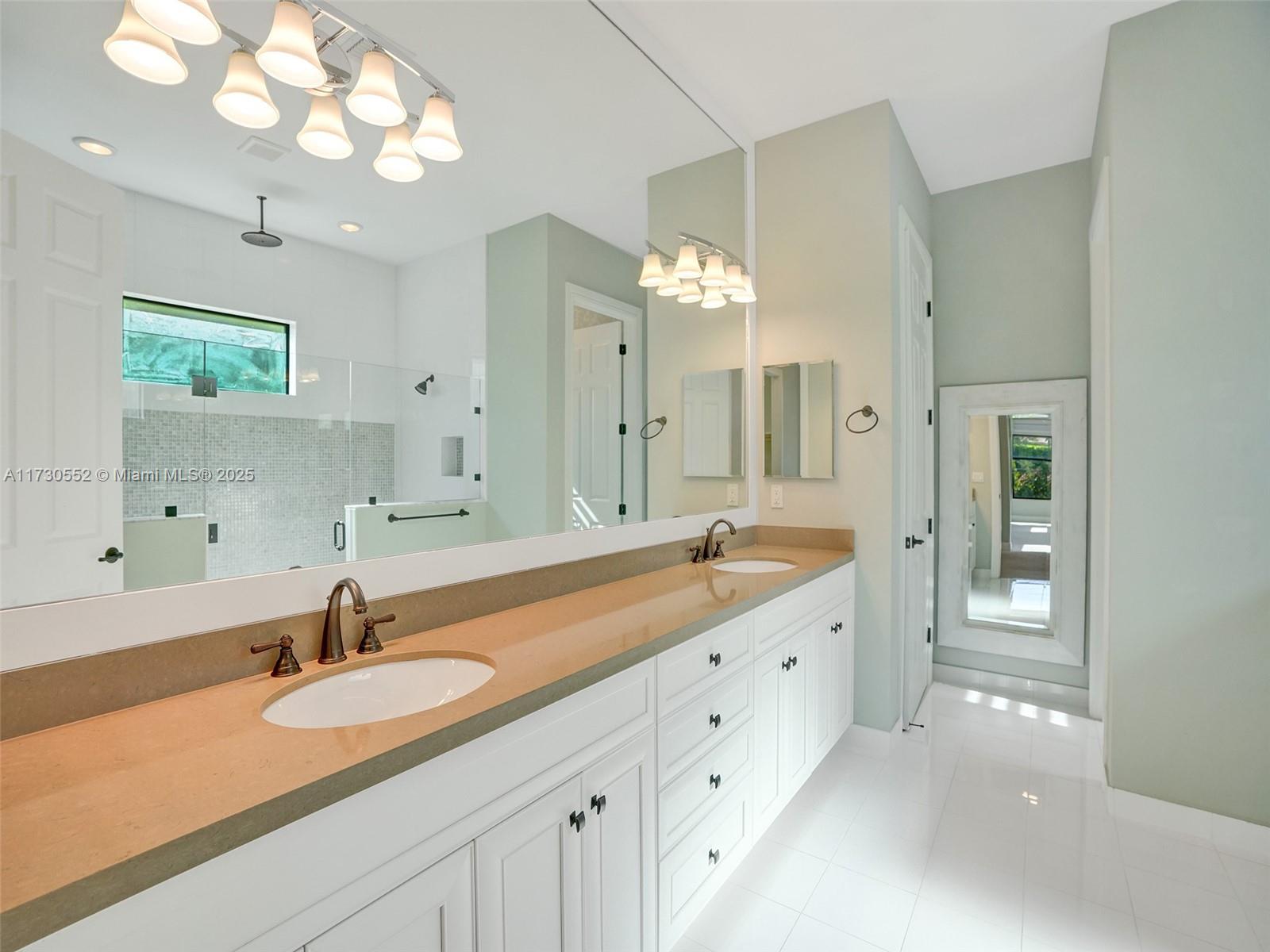 PARKLAND ROYALE - Residential