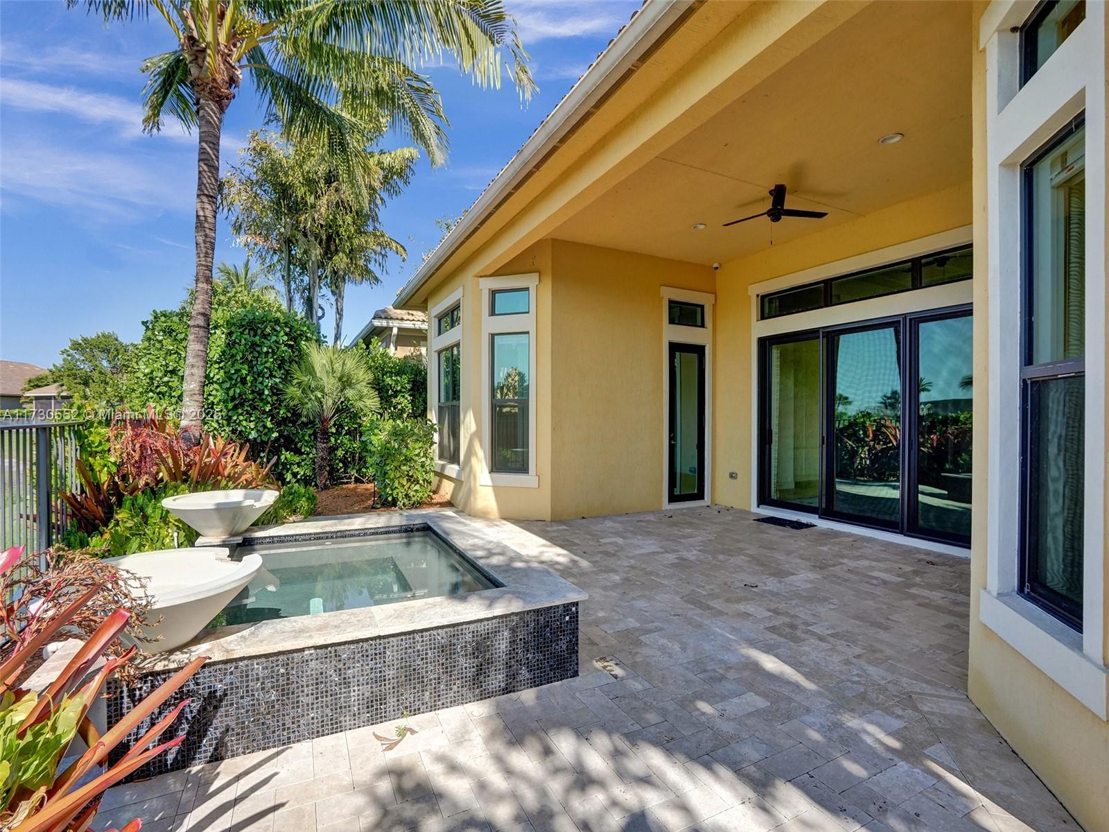 PARKLAND ROYALE - Residential