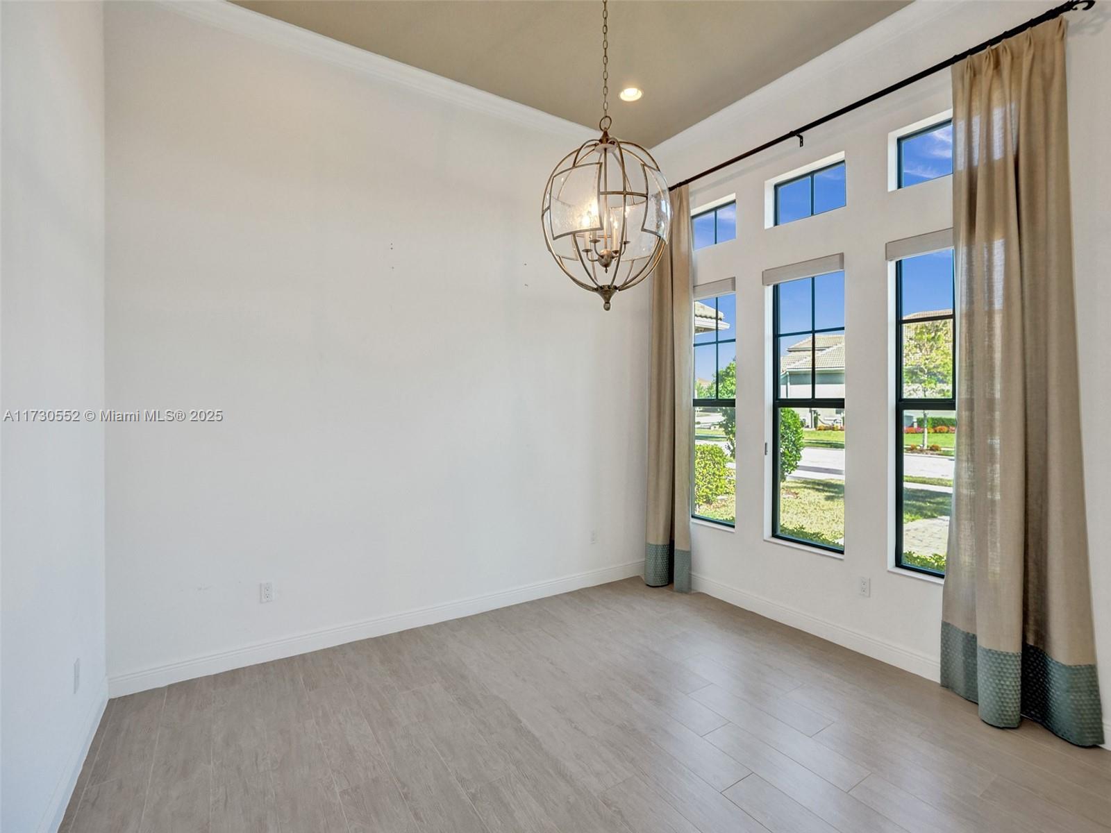 PARKLAND ROYALE - Residential