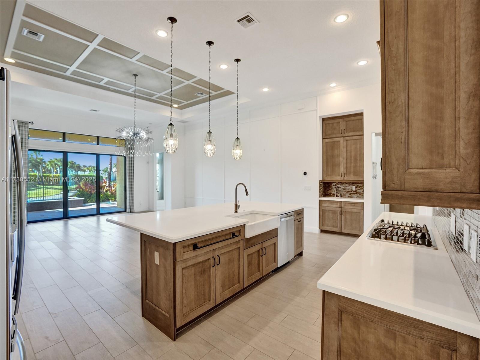 PARKLAND ROYALE - Residential