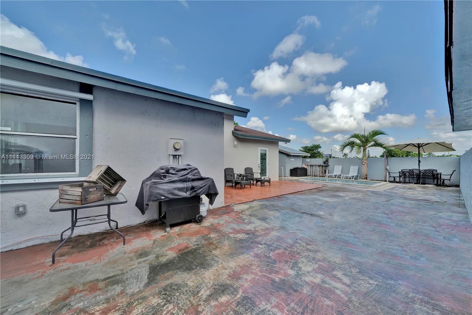 PINE NEEDLES HOMES - Residential