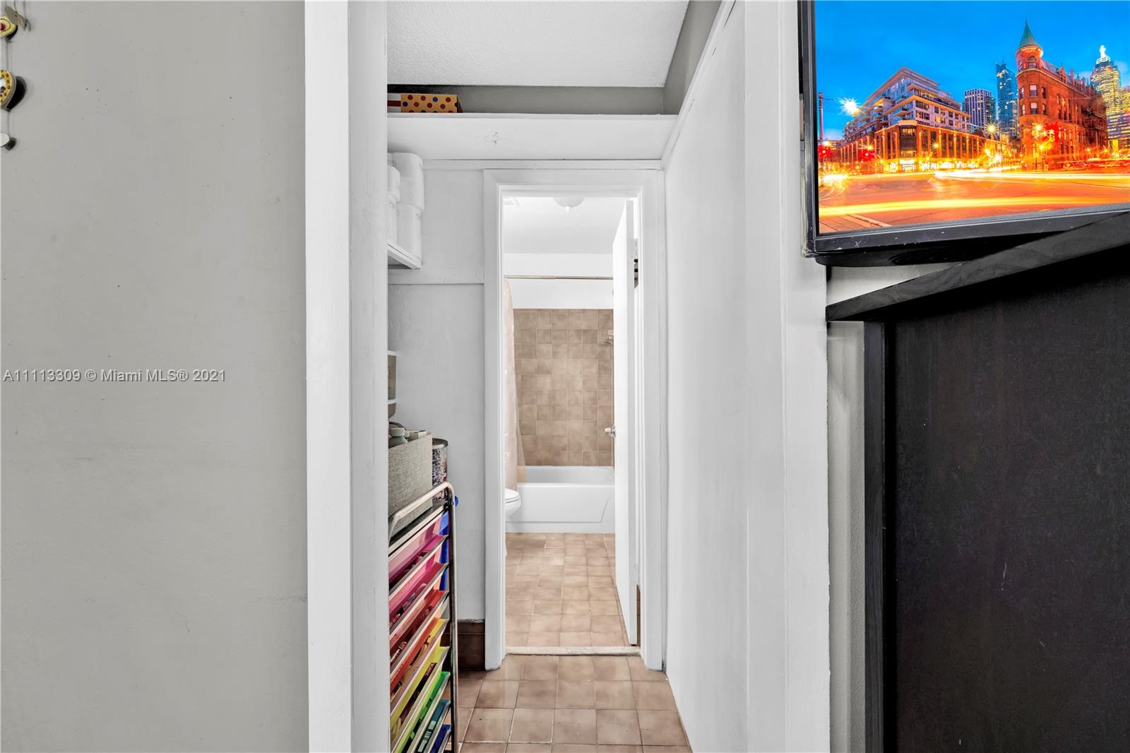 PINE NEEDLES HOMES - Residential