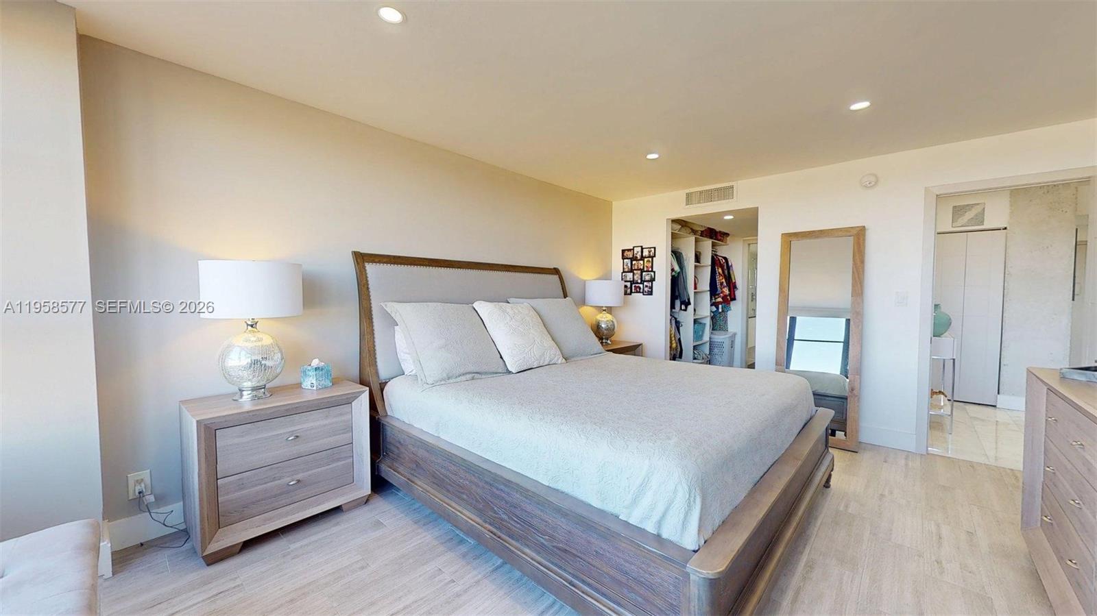 OLYMPUS CONDO PHASE B - Residential Lease