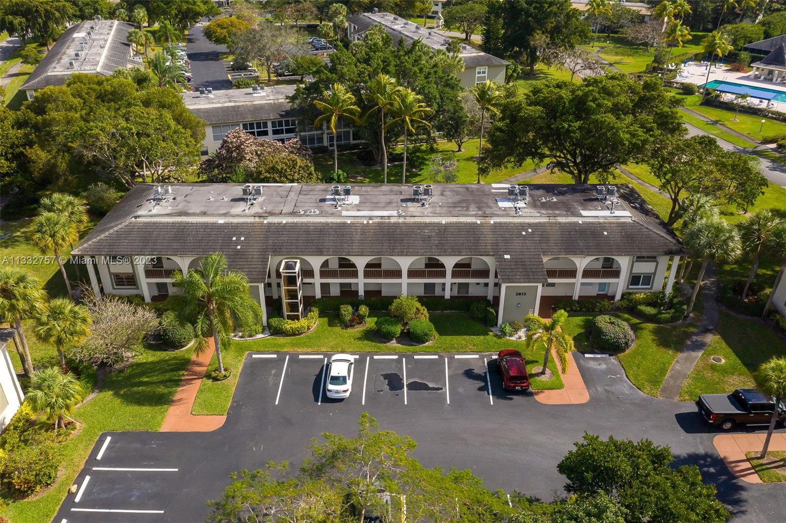 NASSAU VILLAGE WYNMOOR CO - Residential