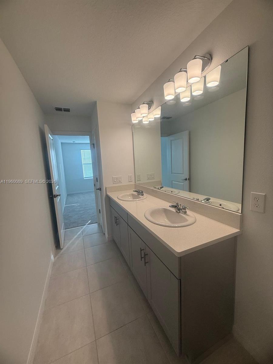 WESTVIEW - Residential