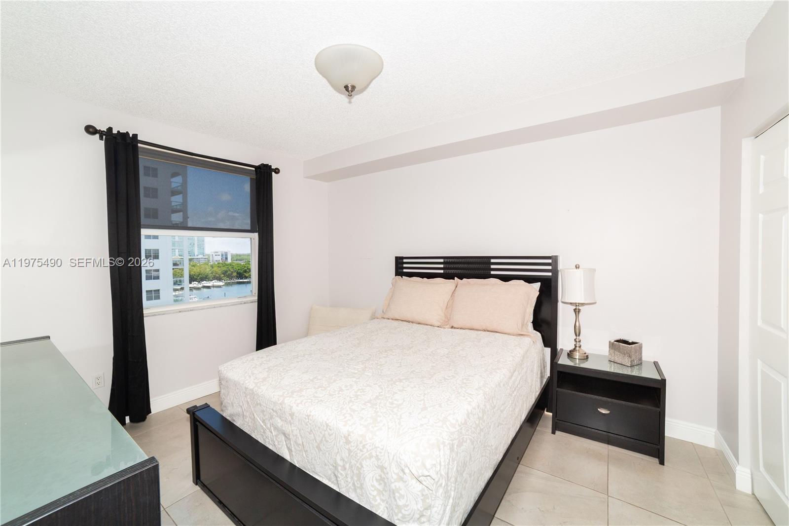 PORTO BELLAGIO CONDO - Residential