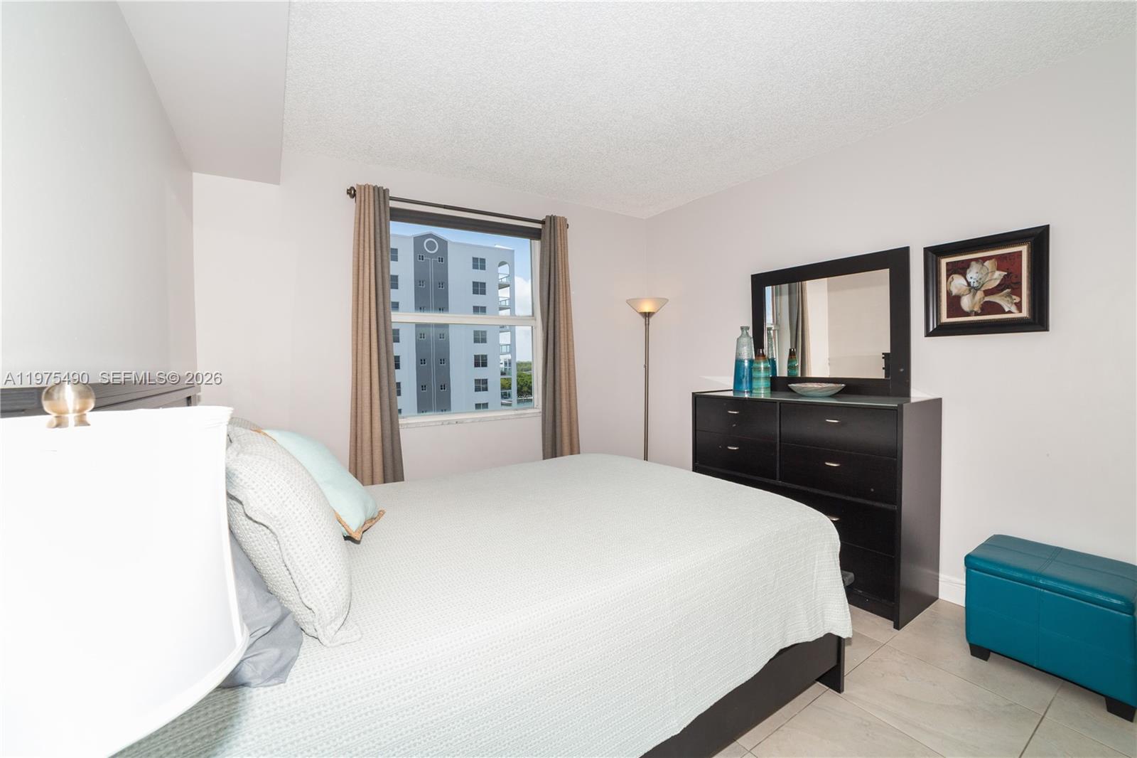 PORTO BELLAGIO CONDO - Residential