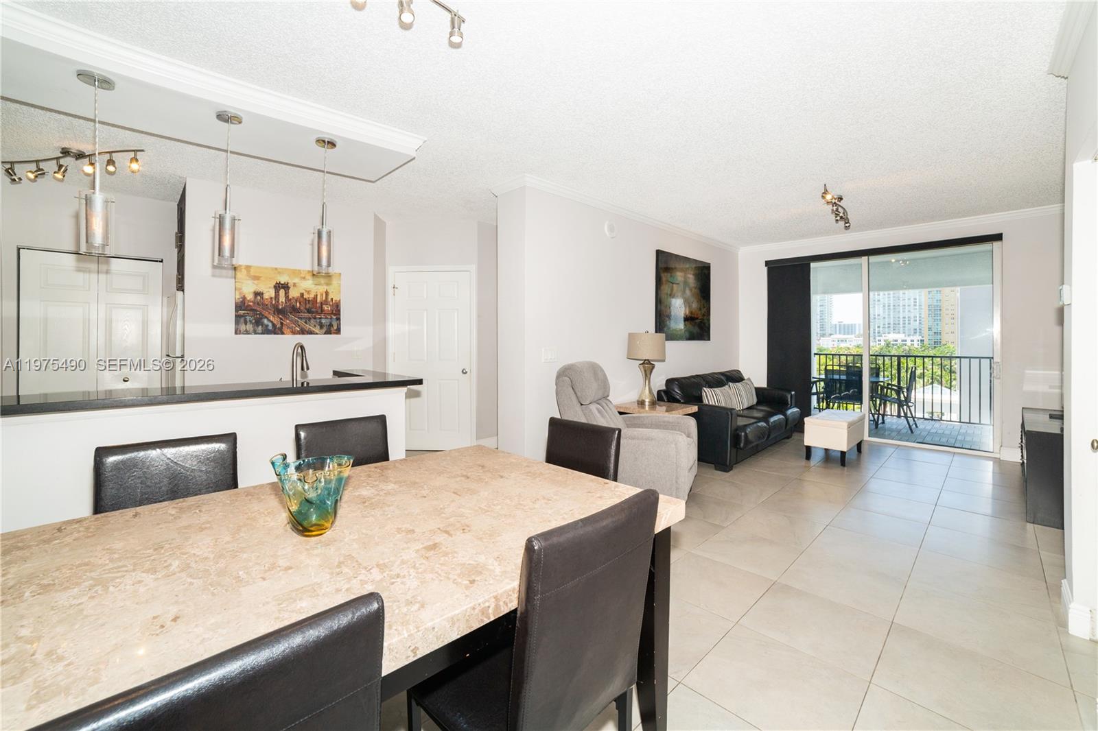 PORTO BELLAGIO CONDO - Residential