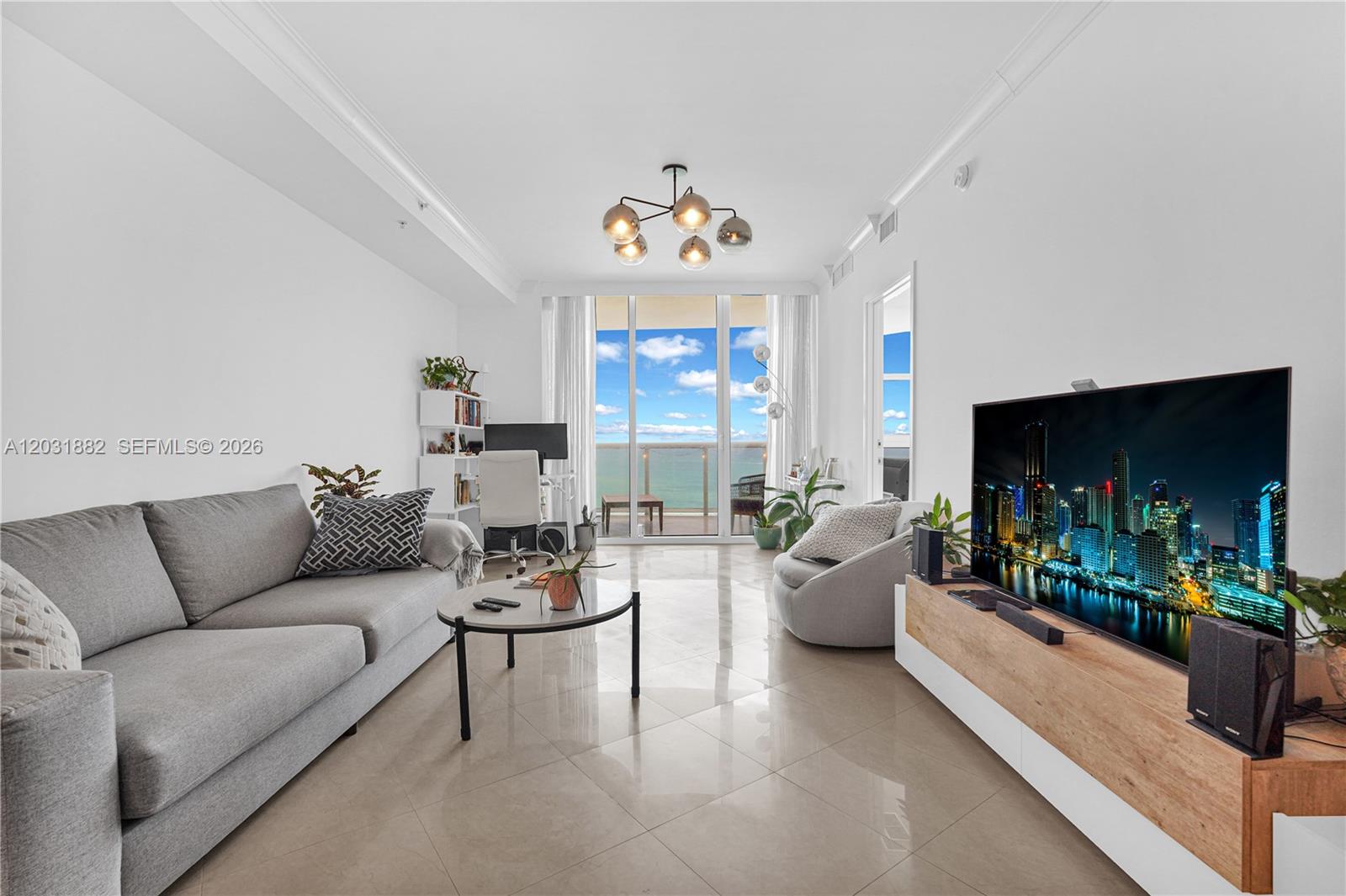 TRUMP ROYALE CONDO - Residential