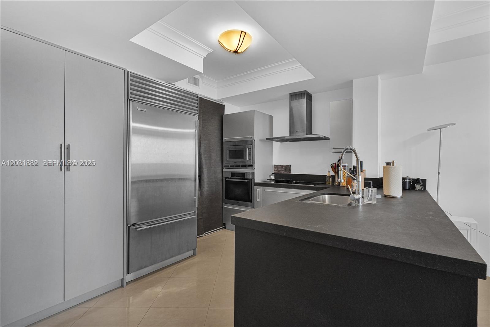 TRUMP ROYALE CONDO - Residential